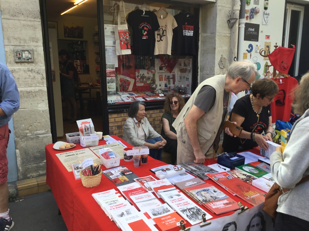 Les Amis de la Commune de Paris, rue des Cinq Diamants

